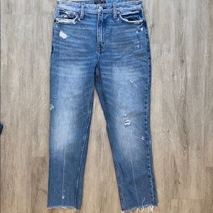 Abercrombie & Fitch High Rise Mom Jeans